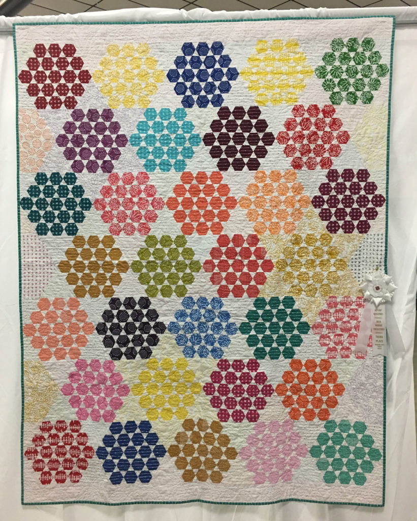 421 “Hexie Hexies” by Becky Rico, quilted by Linda Moran, 3rd Place Med/Lg Group Quilt, 2018 Kitsap Quilt Show